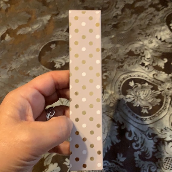 ๐ธHome decor-4 pieces๐ธ - Picture 4 of 14